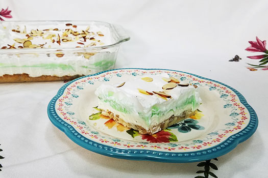 Learn To Make Easy, Cool and Refreshing Pistachio Dessert